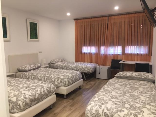 Rooms H Skyline Alcorcon Ngoại thất bức ảnh